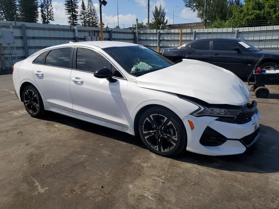 2022 KIA K5 GT LINE  