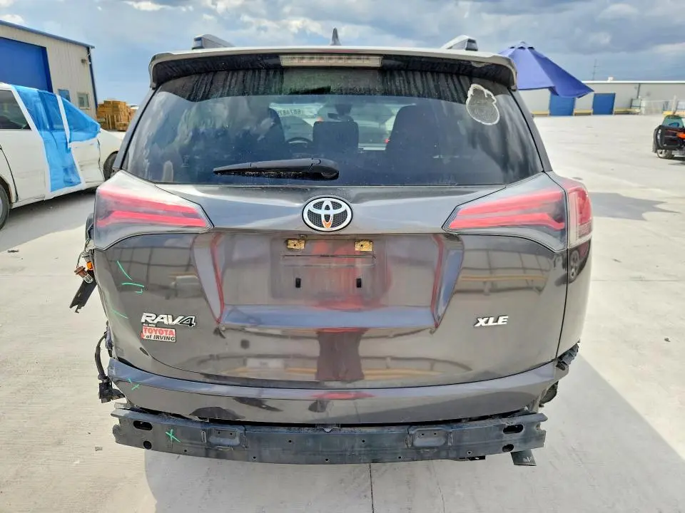 2017 TOYOTA RAV4 XLE  