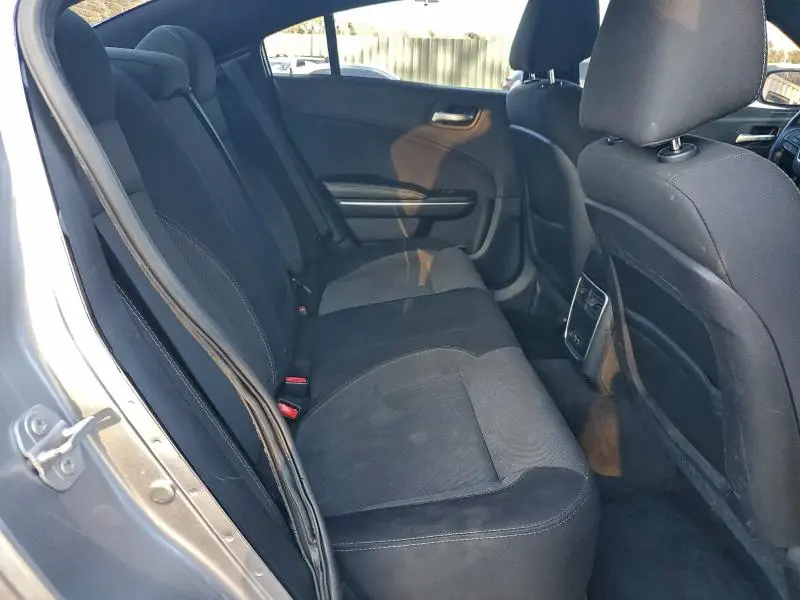 2016 DODGE CHARGER SE  