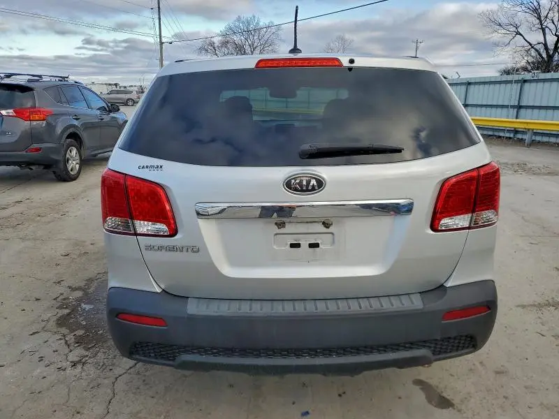 2013 KIA SORENTO LX  