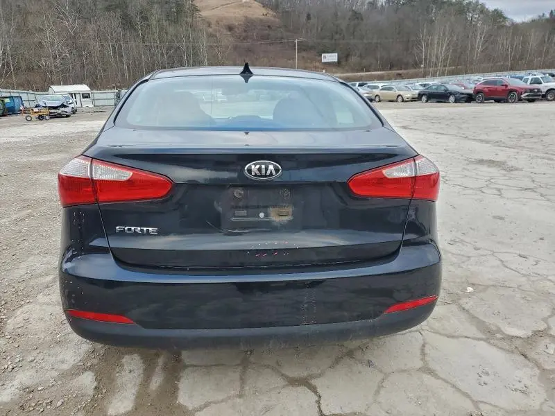 2016 KIA FORTE LX  