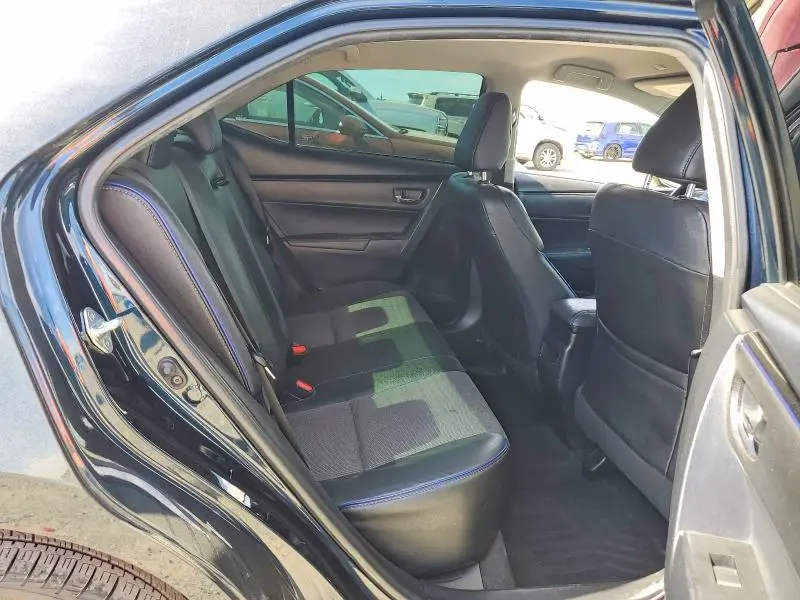 2019 TOYOTA COROLLA SE  