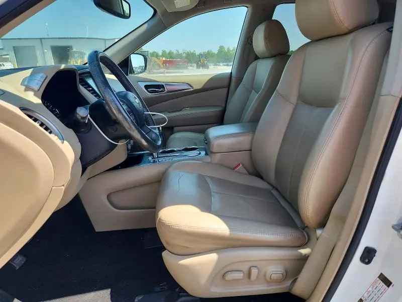 2017 NISSAN PATHFINDER SL  