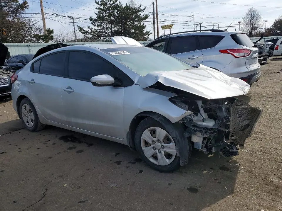2018 KIA FORTE LX  
