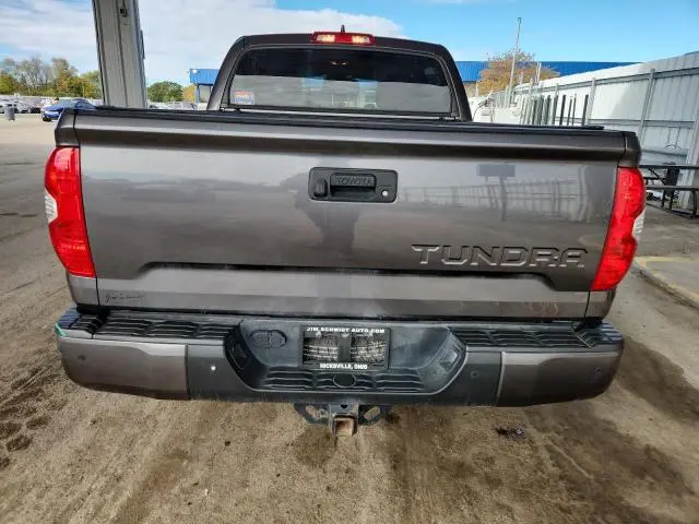 2020 TOYOTA TUNDRA CREWMAX SR5  