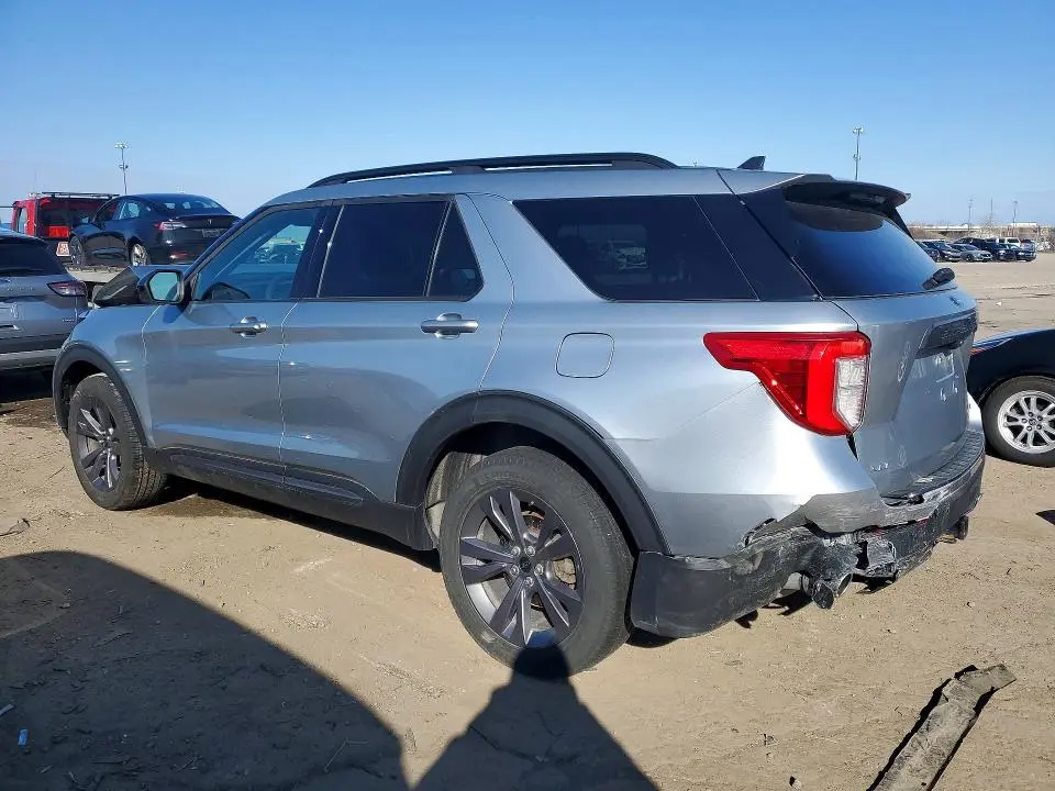2023 FORD EXPLORER XLT  
