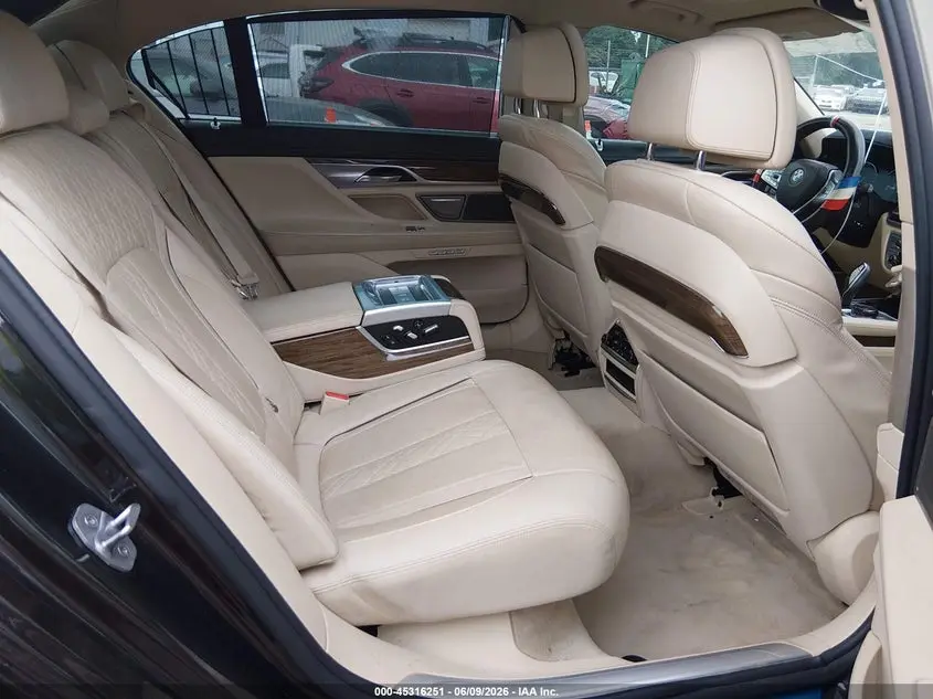 2016 BMW 750I XDRIVE
