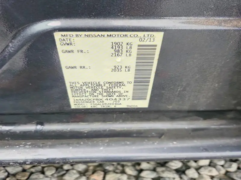 2013 NISSAN LEAF S  
