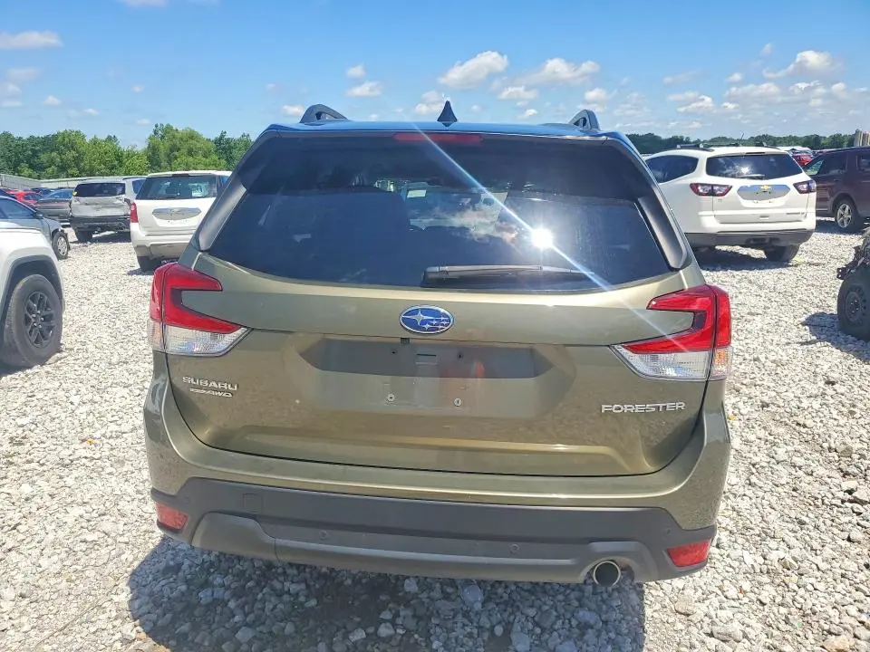 2024 SUBARU FORESTER LIMITED  