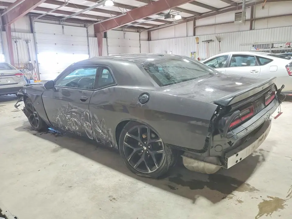 2022 DODGE CHALLENGER SXT  