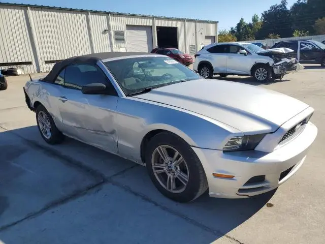 2013 FORD MUSTANG