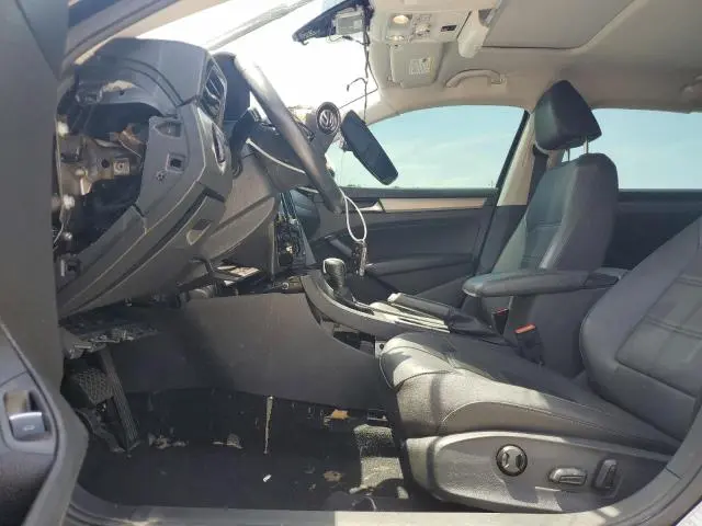 2022 VOLKSWAGEN PASSAT SE  