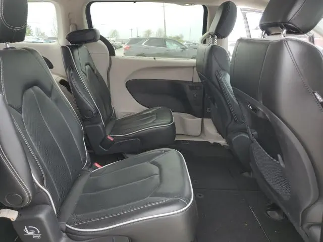 2022 CHRYSLER PACIFICA LIMITED  