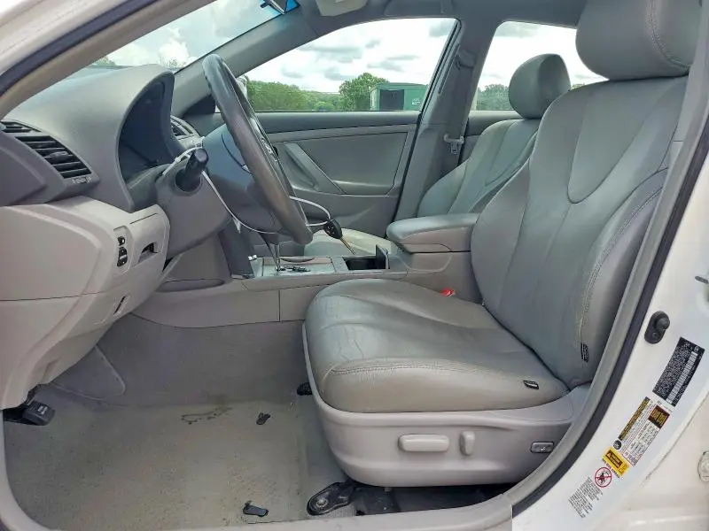 2011 TOYOTA CAMRY LE  