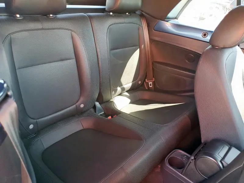 2018 VOLKSWAGEN BEETLE S  