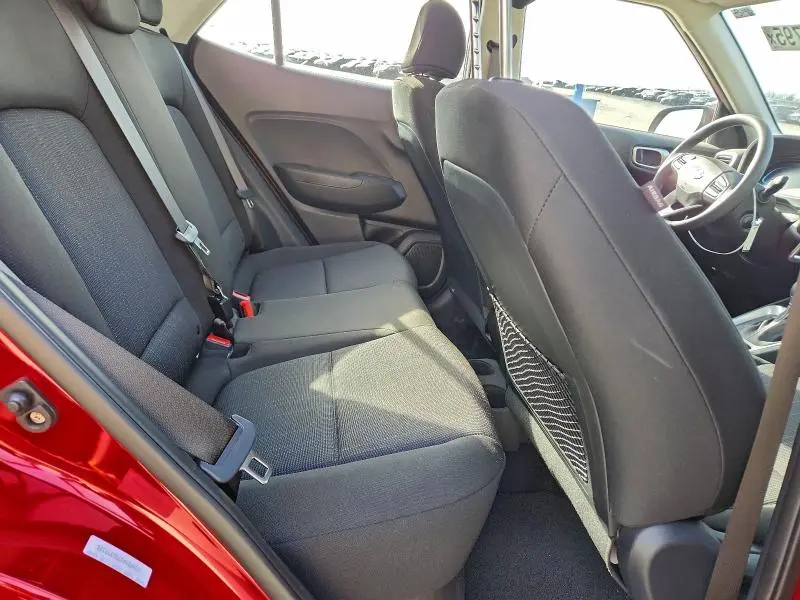 2025 HYUNDAI VENUE SE  