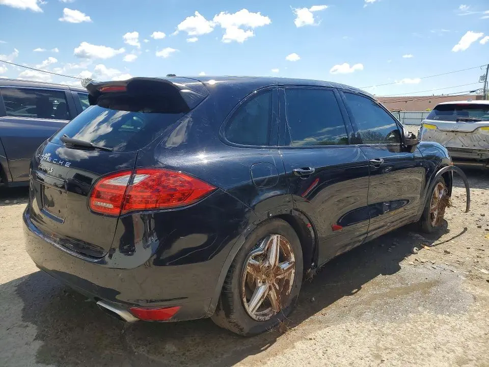 2013 PORSCHE CAYENNE S  