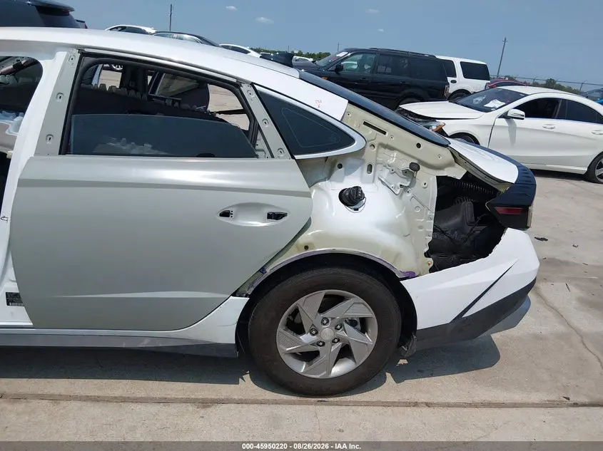 2025 HYUNDAI SONATA SE