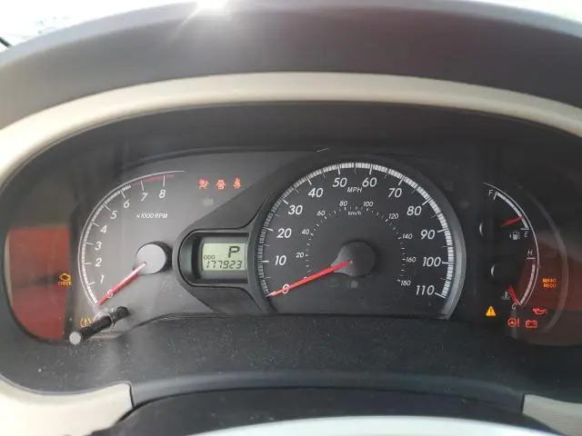 2014 TOYOTA SIENNA LE  