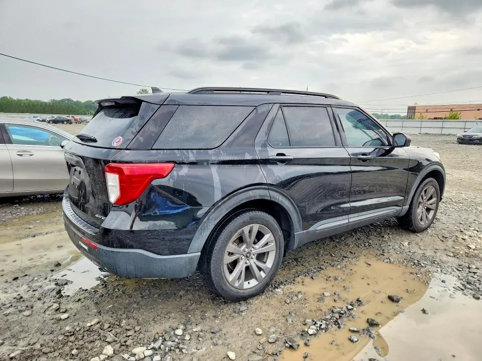 2021 FORD EXPLORER XLT  