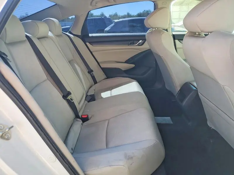2018 HONDA ACCORD LX  