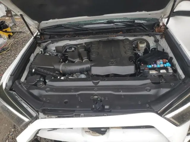 2017 TOYOTA 4RUNNER SR5  