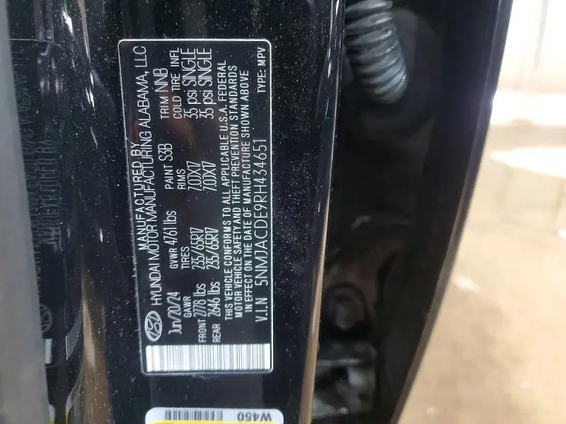 2024 HYUNDAI TUCSON SE  