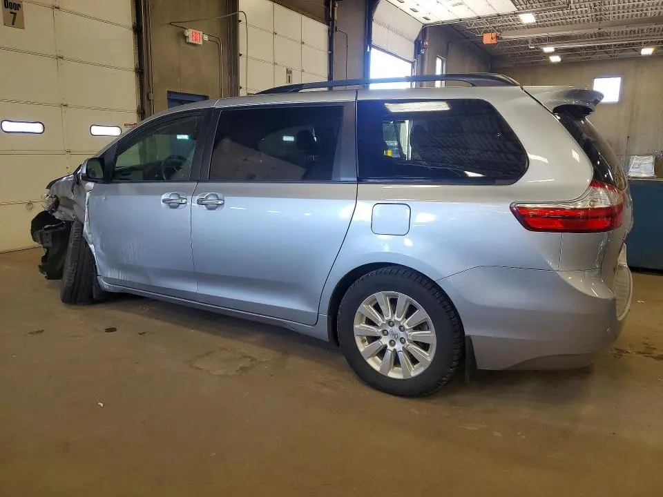 2015 TOYOTA SIENNA XLE 7-PASSENGER  