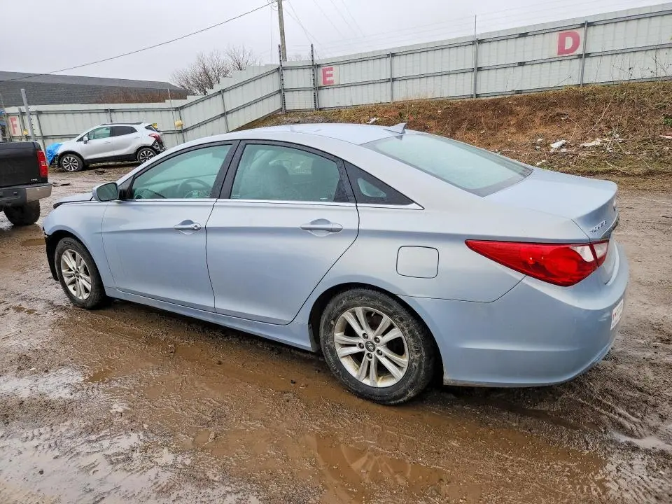 2013 HYUNDAI SONATA GLS  