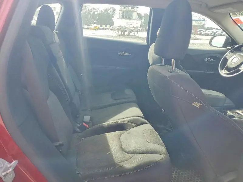 2015 JEEP CHEROKEE SPORT  