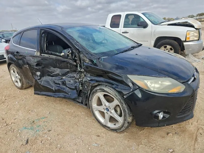 2012 FORD FOCUS TITANIUM  