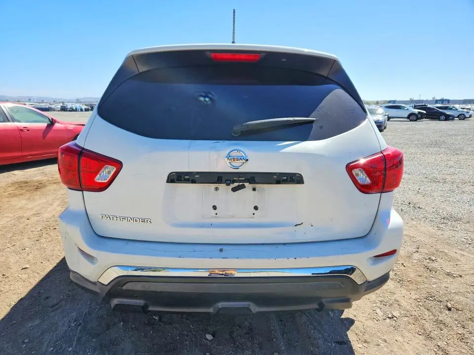 2018 NISSAN PATHFINDER S  