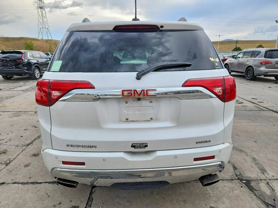 2019 GMC ACADIA DENALI  