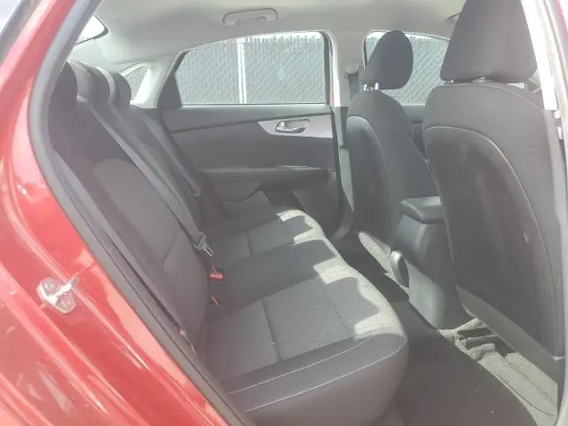 2022 KIA FORTE FE  