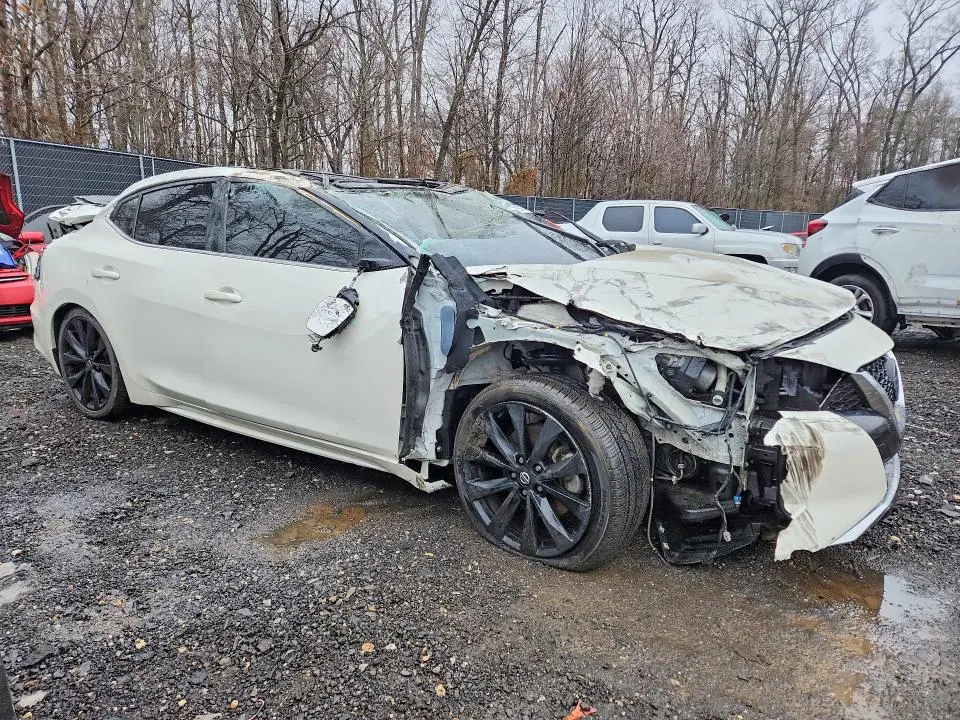 2022 NISSAN MAXIMA 3.5 SR  