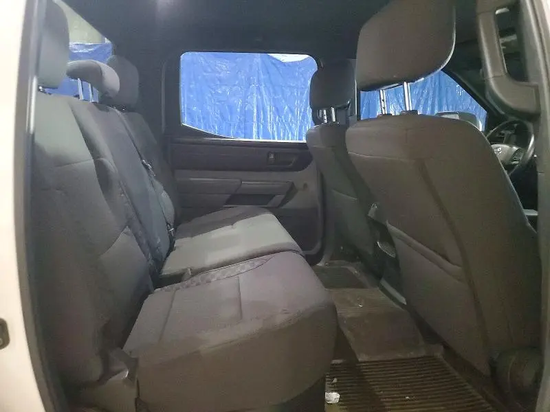 2026 TOYOTA TUNDRA SR  