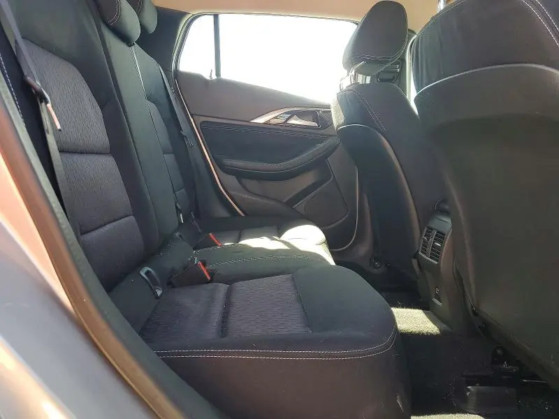 2018 INFINITI QX30 PURE  