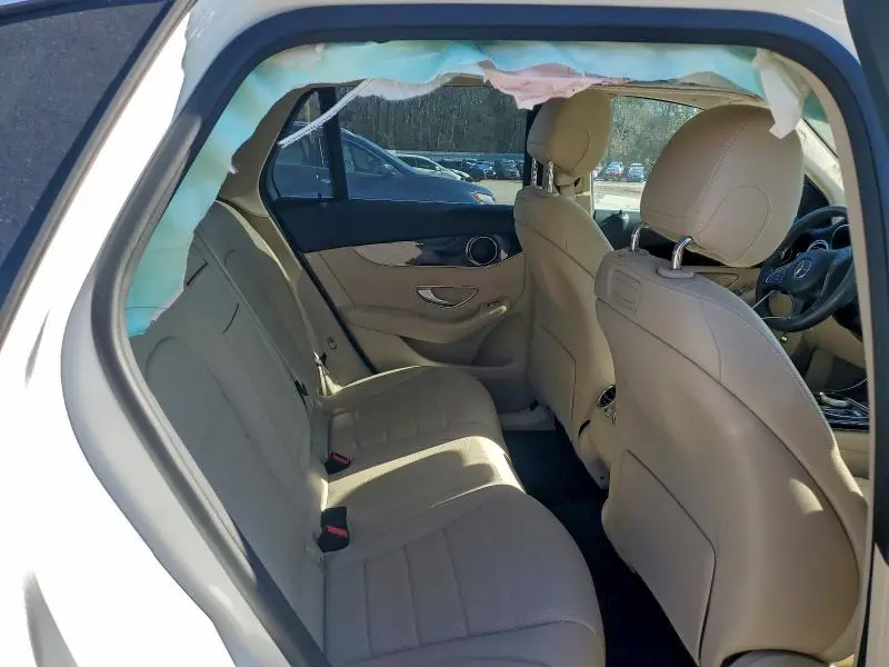 2018 MERCEDES-BENZ GLC 300  