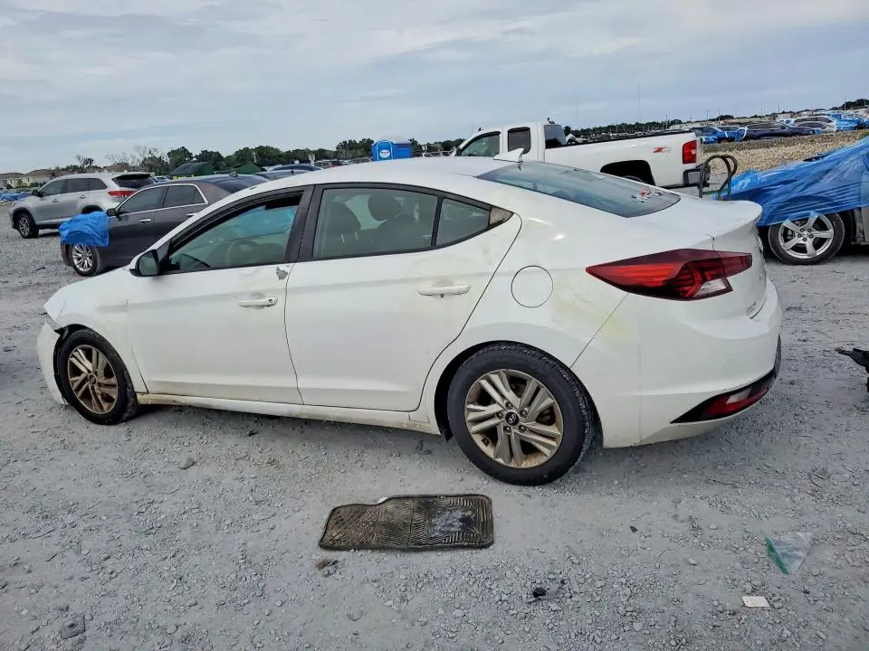 2020 HYUNDAI ELANTRA SEL  