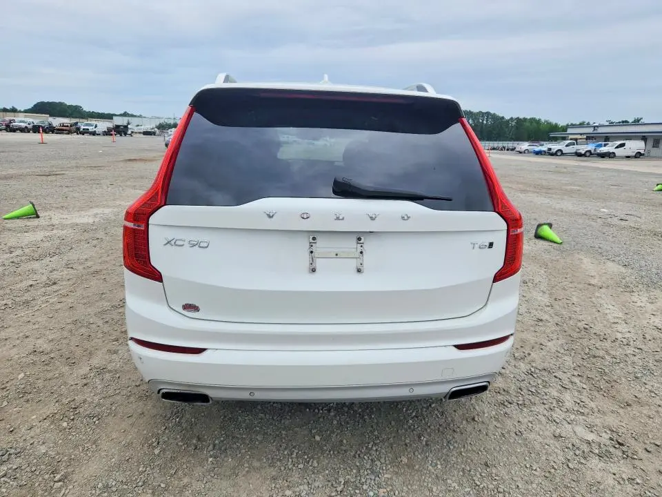 2018 VOLVO XC90 T6  
