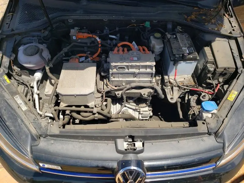 2019 VOLKSWAGEN E-GOLF SE  