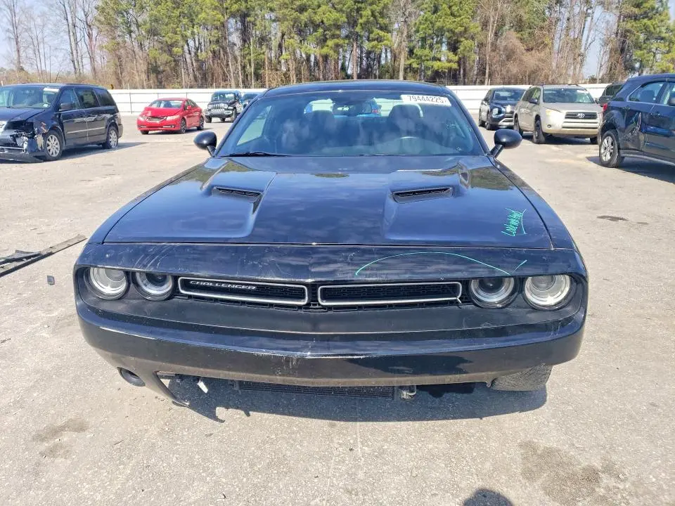 2018 DODGE CHALLENGER SXT  