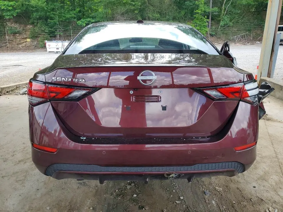 2025 NISSAN SENTRA SV  