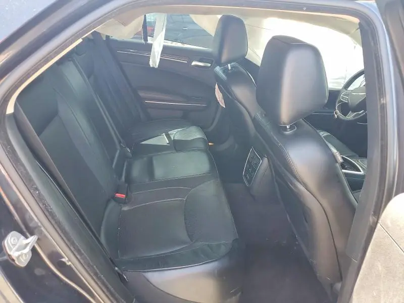 2017 CHRYSLER 300C   