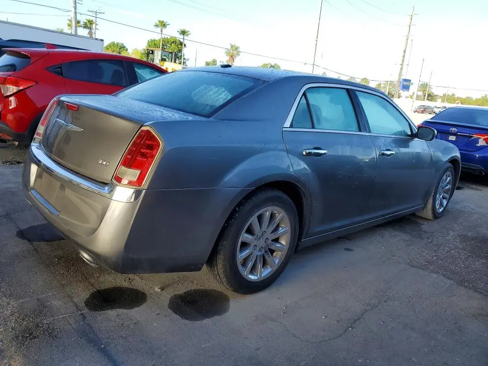 2012 CHRYSLER 300 LIMITED  