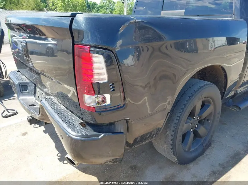 2017 RAM 1500 SPORT  4X2 5'7 BOX