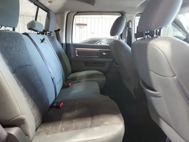 2017 RAM 1500 SLT  