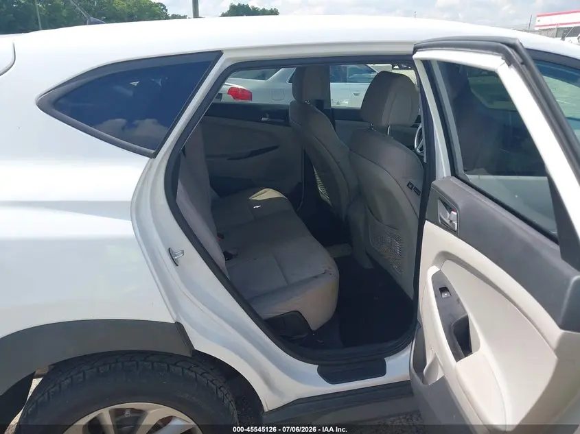 2018 HYUNDAI TUCSON SE