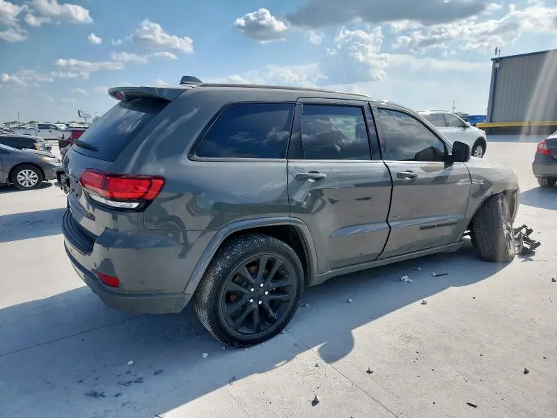 2020 JEEP GRAND CHEROKEE LAREDO  