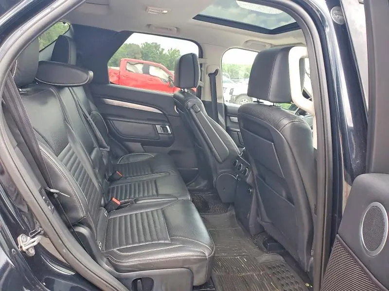 2017 LAND ROVER DISCOVERY FIRST EDITION  
